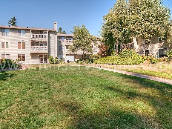 2nd image of 11424 SE 257th Pl Unit F105
