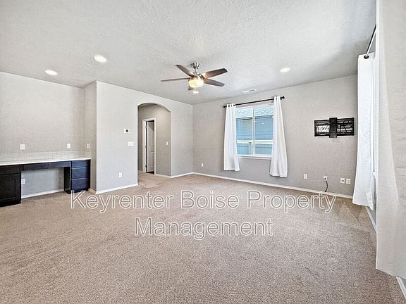 4th image of 34 N Mingus Ave