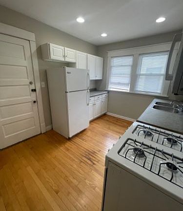3rd image of 961 1/2 N Church St