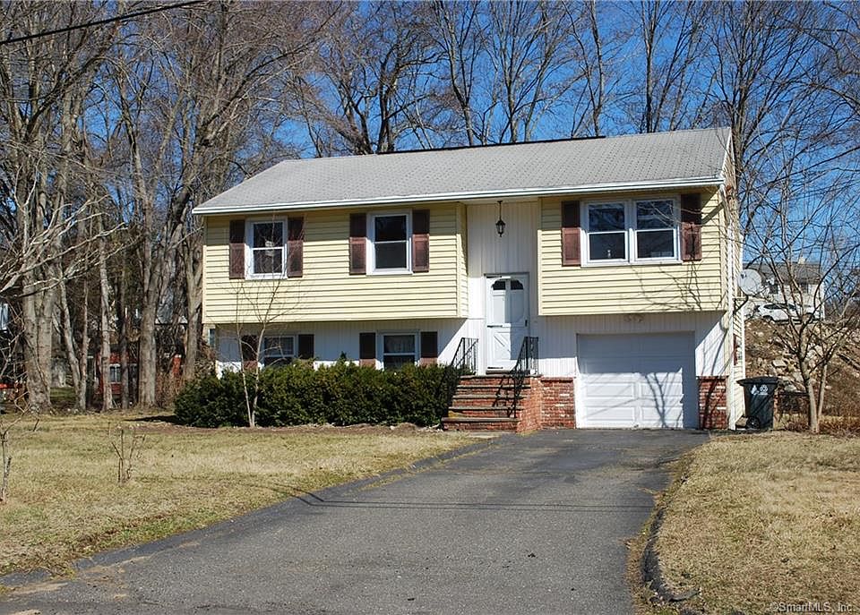 1st image of 41 Dunn Ct