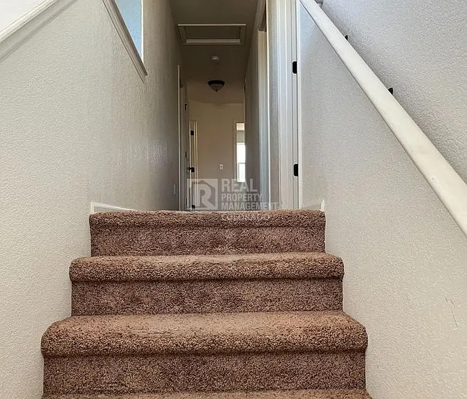 362 Shadowbrook Dr — Photo 17