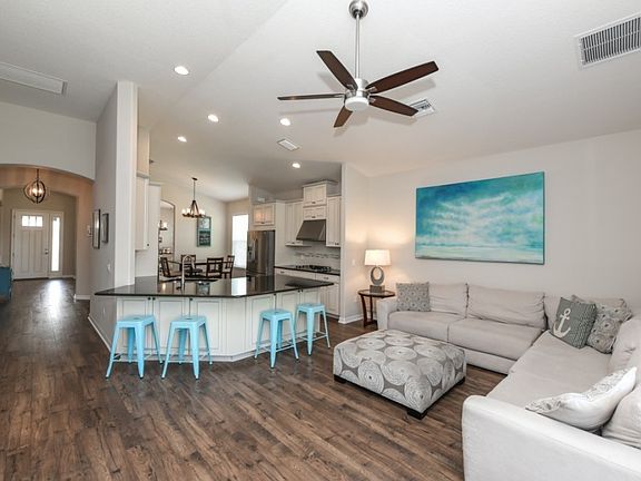 3rd image of 5767 Liatris Cir