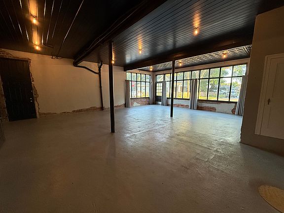3rd image of 2829 E Haskell St #D