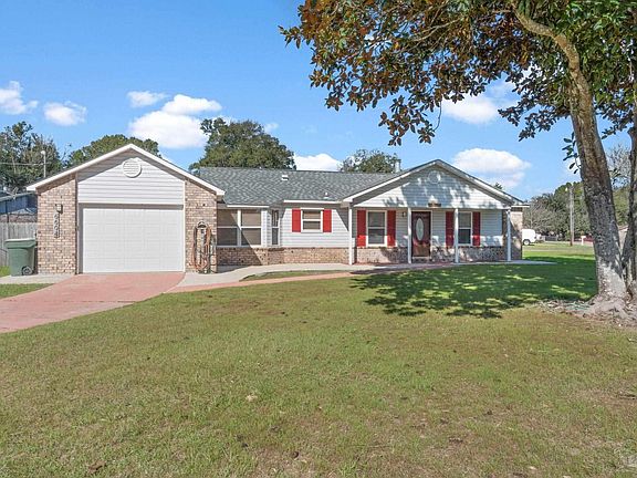 2nd image of 6604 Black Oak Pl