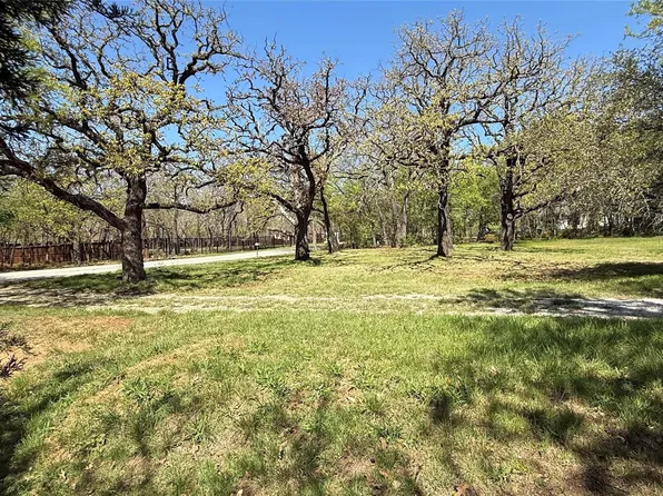 8704 Buckner Ln, Keller, TX 76248