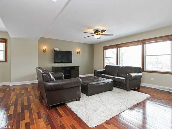 2nd image of 9437 S 84th Ave