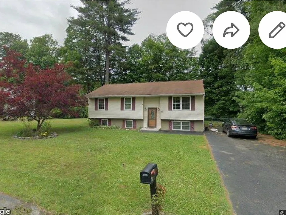 28 David Ln