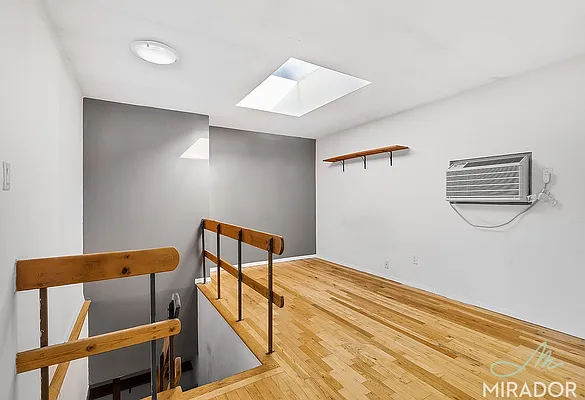 Rented by Mirador Real Estate | media 7