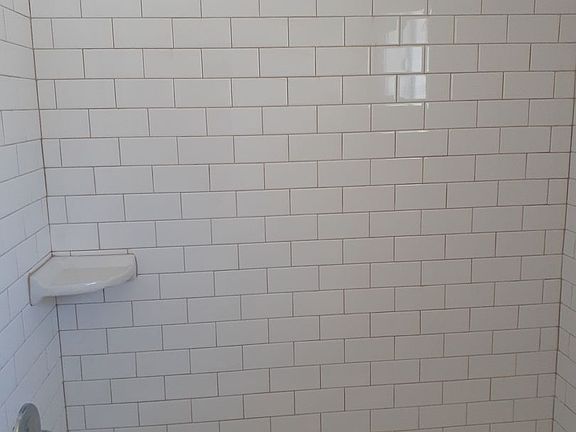 4th image of 687 Galena St
