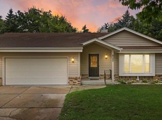 8169 S Wilding DRIVE, Oak Creek, WI 53154