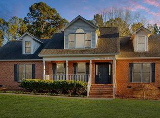 209 Heathwood Dr, Greenwood, SC 29649