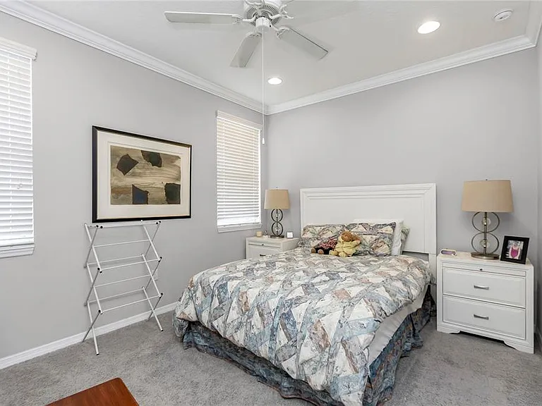 5423 NW 35th Lane Rd — Photo 17