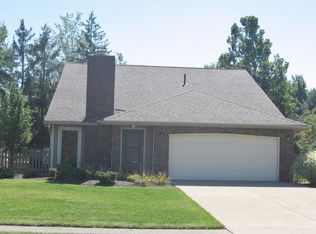 17094 Rabbit Run Dr, Strongsville, OH 44136