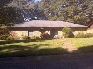 1318 Woodfield Dr, Jackson, MS 39211