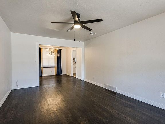 3rd image of 10817 N Utica Dr