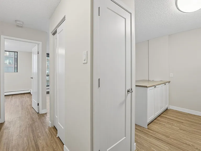 605 13th Ave SW — Photo 35