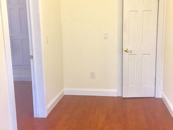 4th image of 57 W 82nd St APT 9