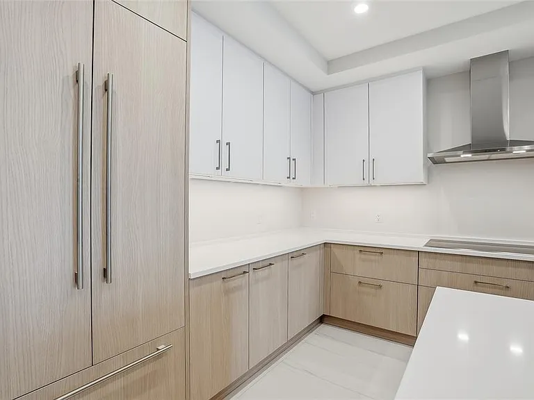 275 1st Ave S #1003 — Photo 53