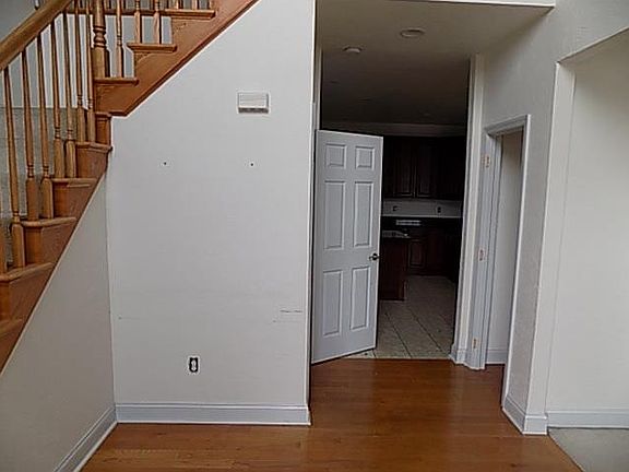 3rd image of 5040 Alta Vista Dr