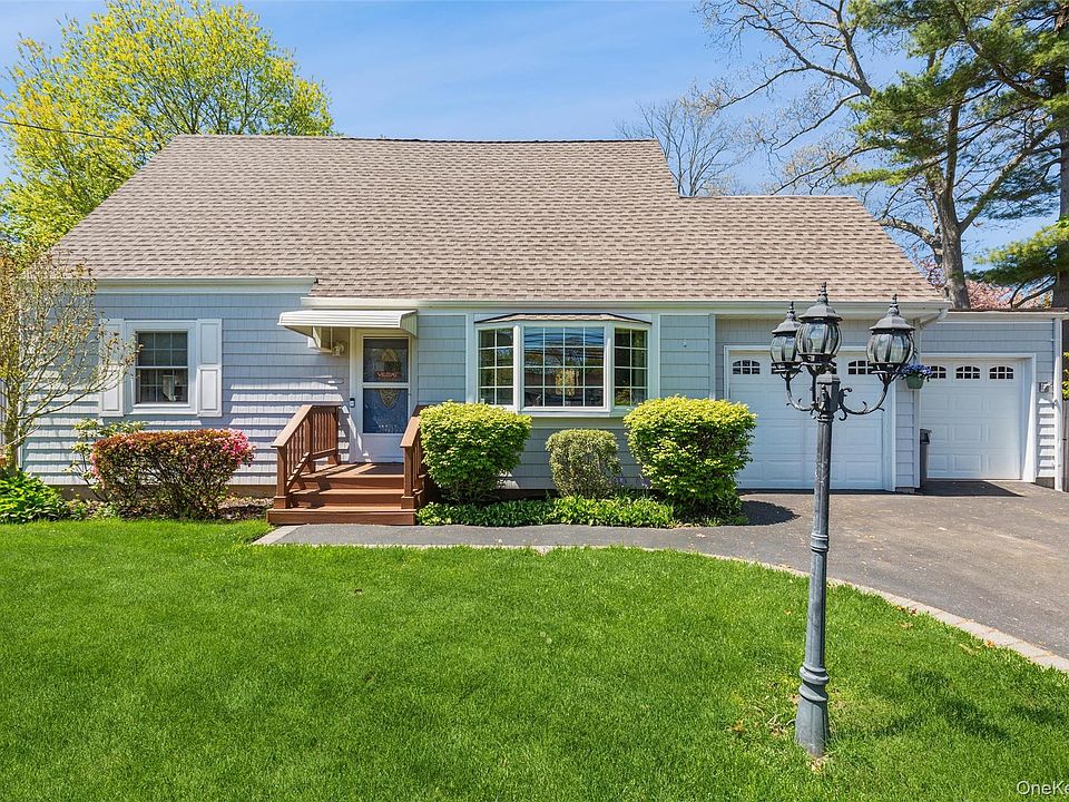 1st image of 458 Route 111 (Hauppauge Road)