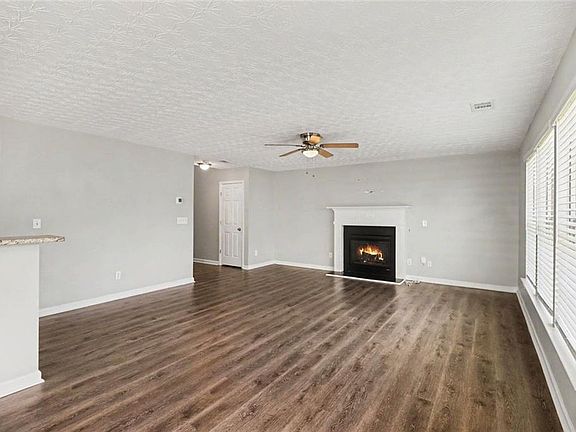 4th image of 48 Chalet Xing