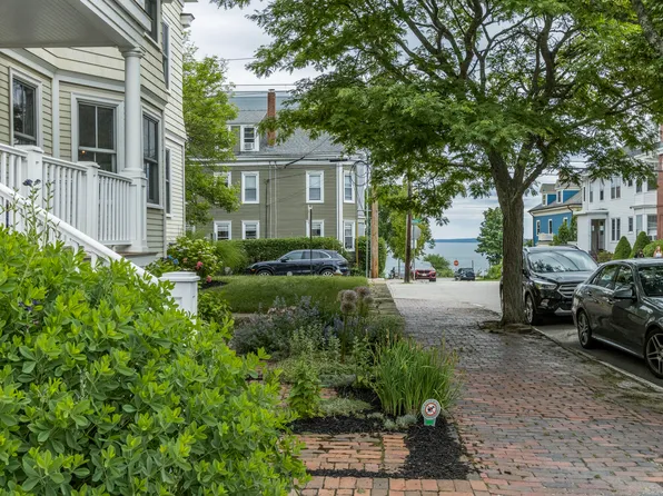 76 Morning St 1, Portland, ME 04101