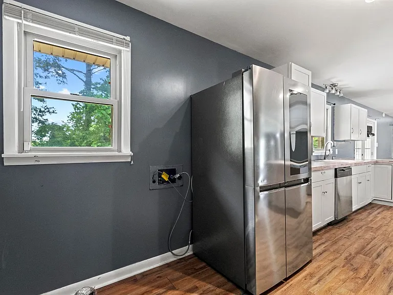75 Vandergrift Dr — Photo 10