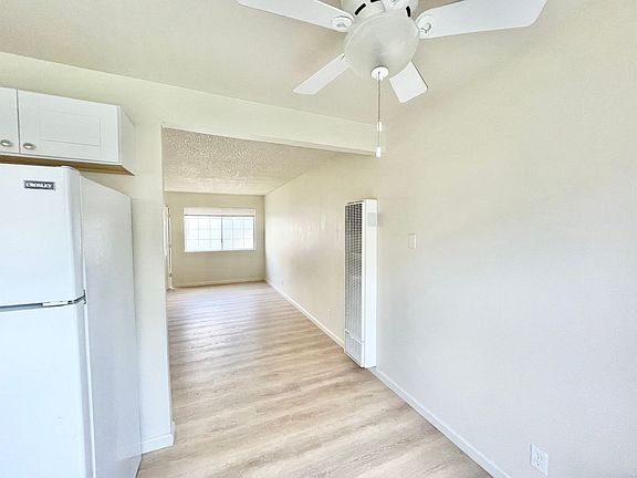 5th image of 1112 Orchard St #4