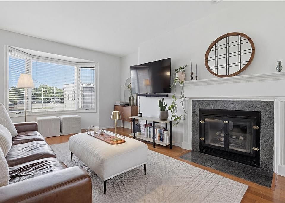 1st image of 4320 Belleview Ave APT 206