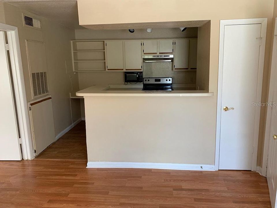 1st image of 4225 Thornbriar Ln APT O112