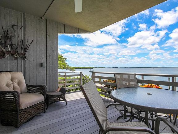 2nd image of 205 Spyglass Ln #205
