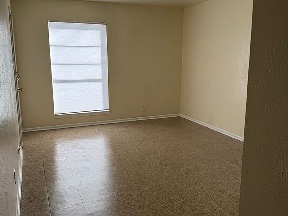 5th image of 7043 Belgreen Dr