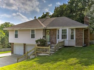 6624 N Broadway St, Kansas City, MO 64118