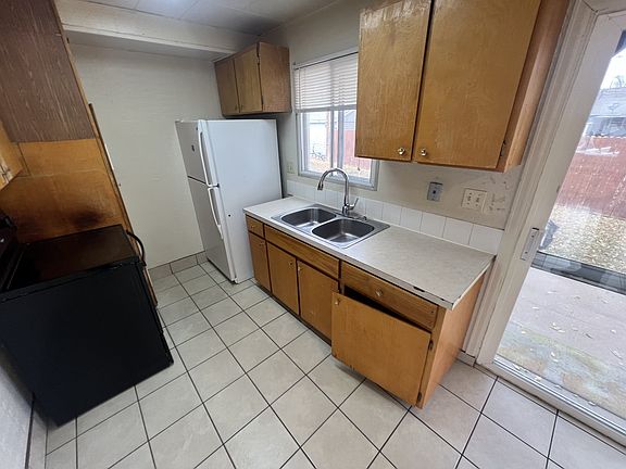 4th image of 2415 6th Ave #11484374