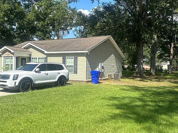 2nd image of 296 McPherson Dr