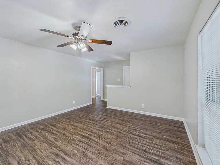 29 Rosewood Dr-9_07012026