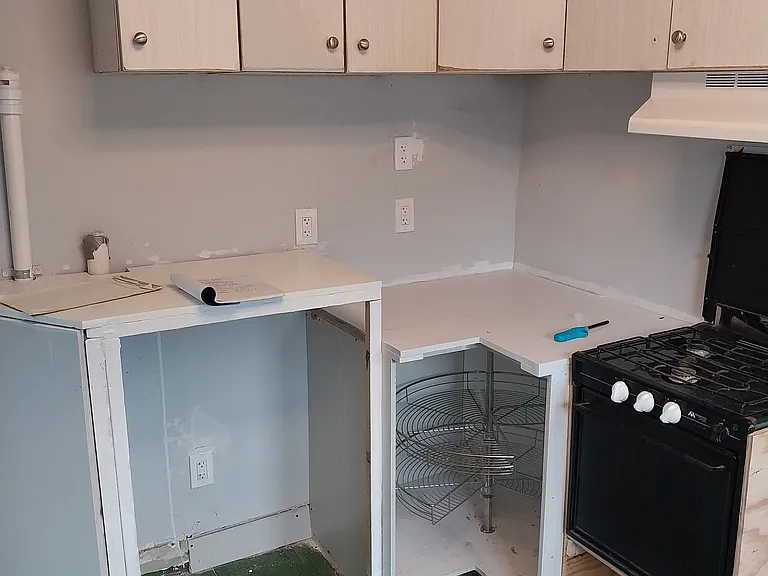 15350 Alden St #2 — Photo 8