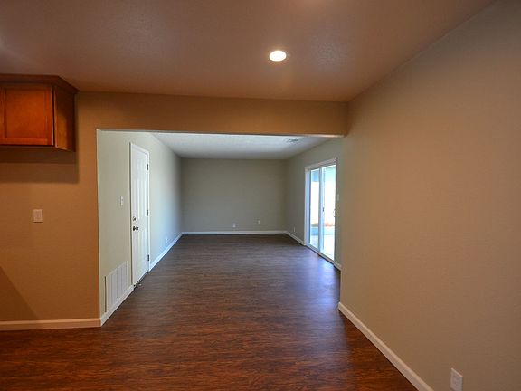 5th image of 1309 Jacobsen St