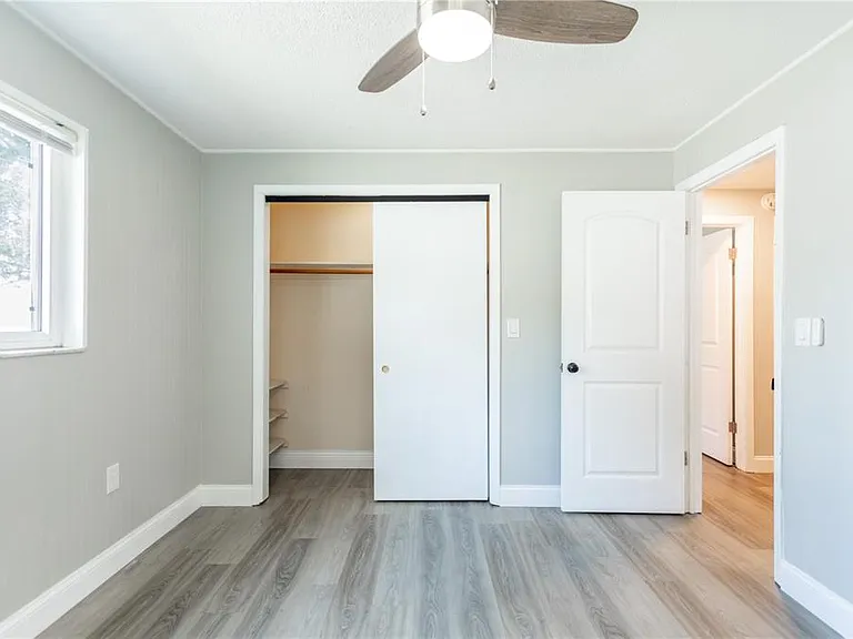 2021 Valley Dr — Photo 39