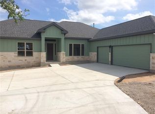 2641 Crosswind Dr, Spicewood, TX 78669