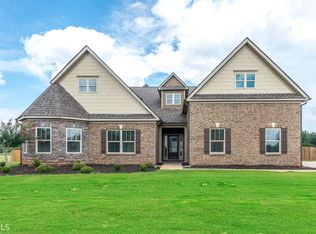 8320 Post Oak Ln, Gainesville, GA 30506