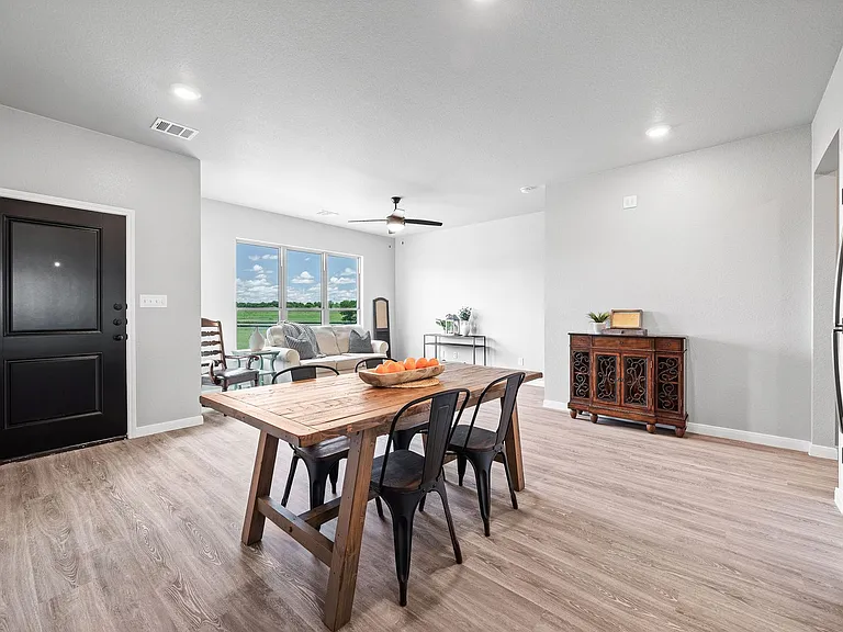 810 Meiomi Dr — Photo 1