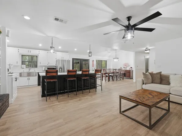 711 County Road 162, Gainesville, TX 76240