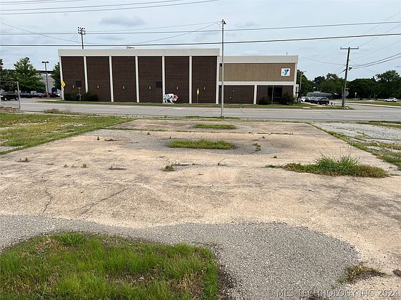4th image of 103 S Osage Ave