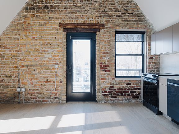 3rd image of 2228 N Kedzie Blvd #401