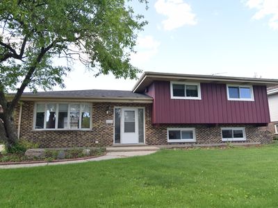 1726 W Woodland Ave, Addison, IL, 60101
