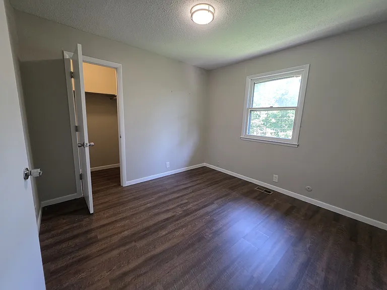 446 Grandview Ter #4 — Photo 12
