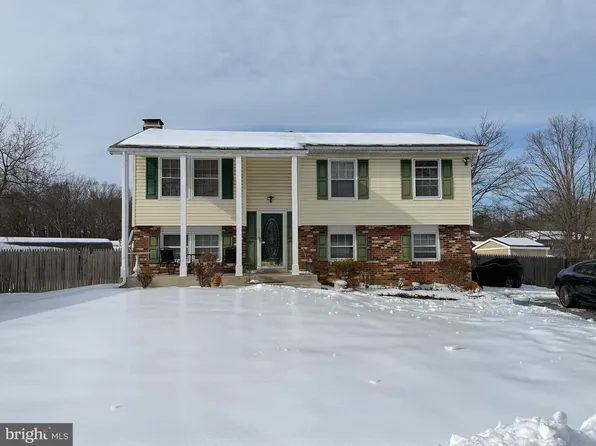 1210 Marshall Ln, Waldorf, MD 20602