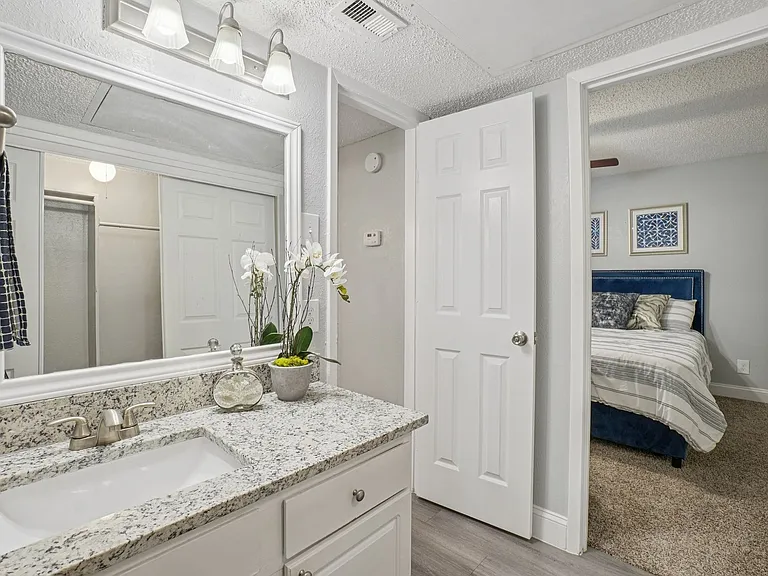 Don't Miss Out Biltmore Homes Leasing Fast — Photo 30