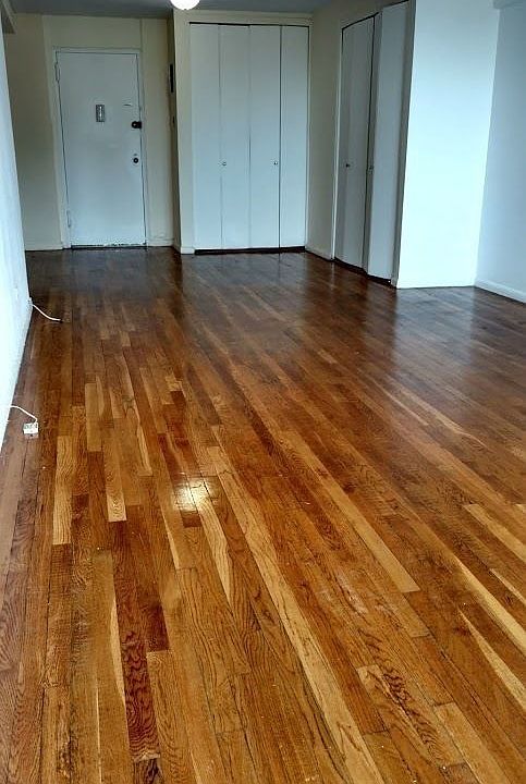 2nd image of 950 E 14th St APT 2D